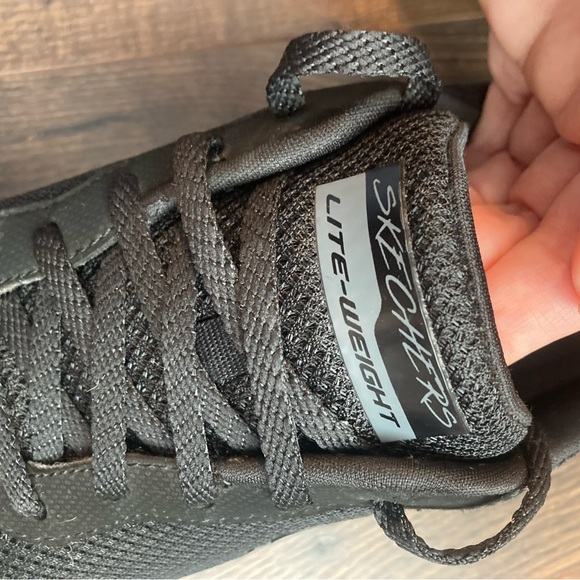 Women’s black sketchers with memory foam - Picture 3 of 5